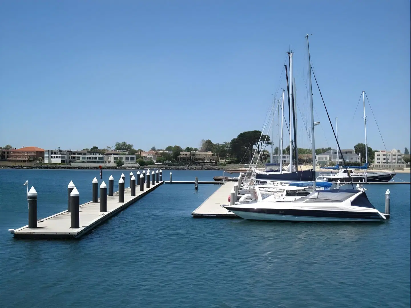 Brighton Bay Apartments SPORTS_AND_LEISURE
