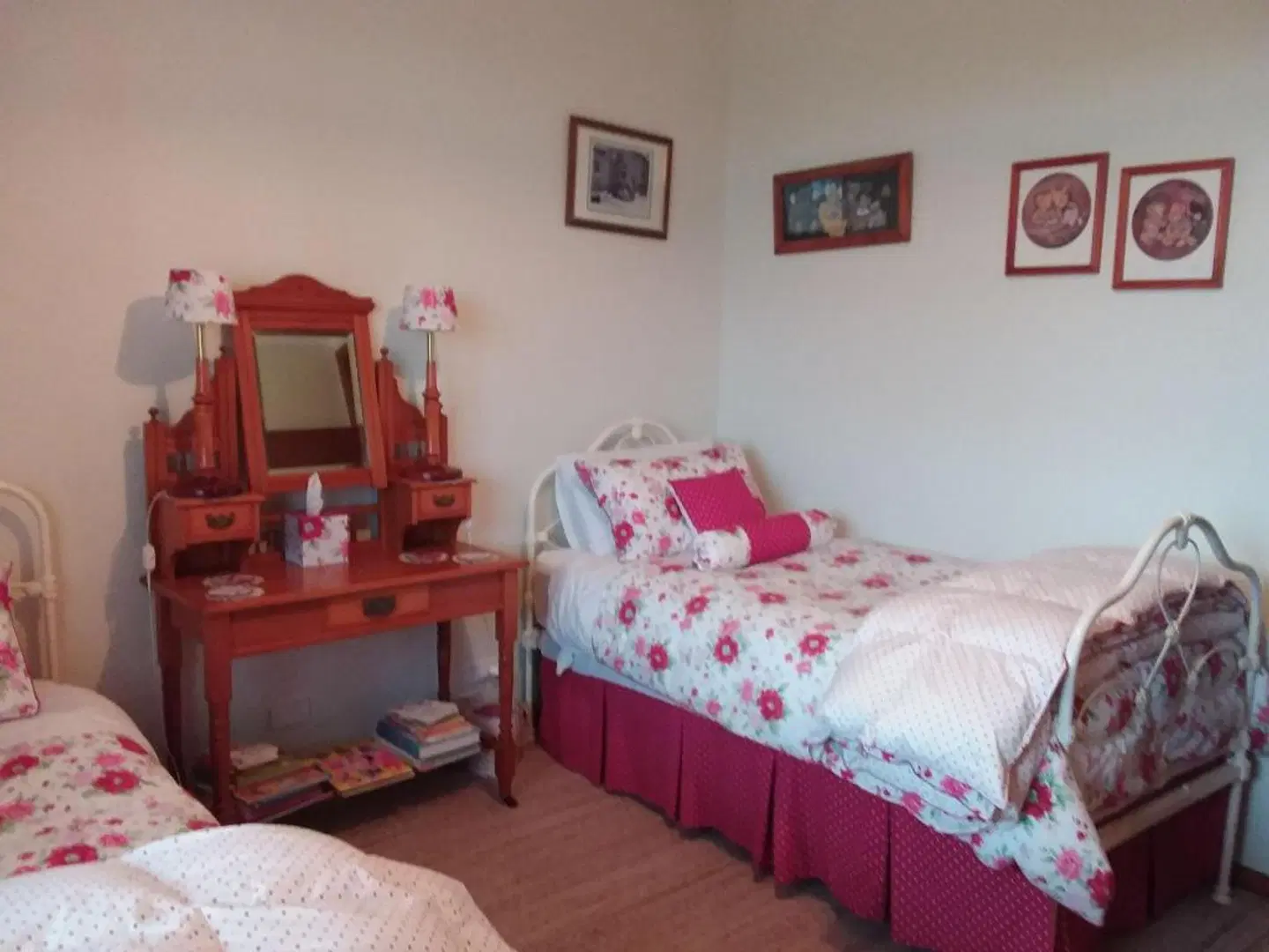 Cornwall Cottage ROOM_EXAMPLE