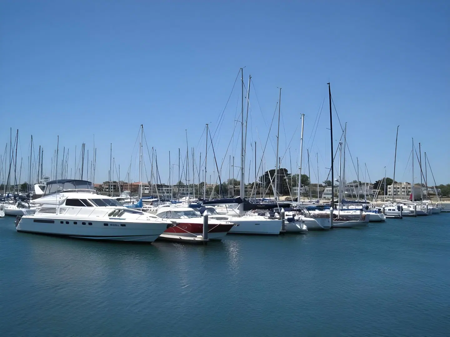 Brighton Bay Apartments Strand