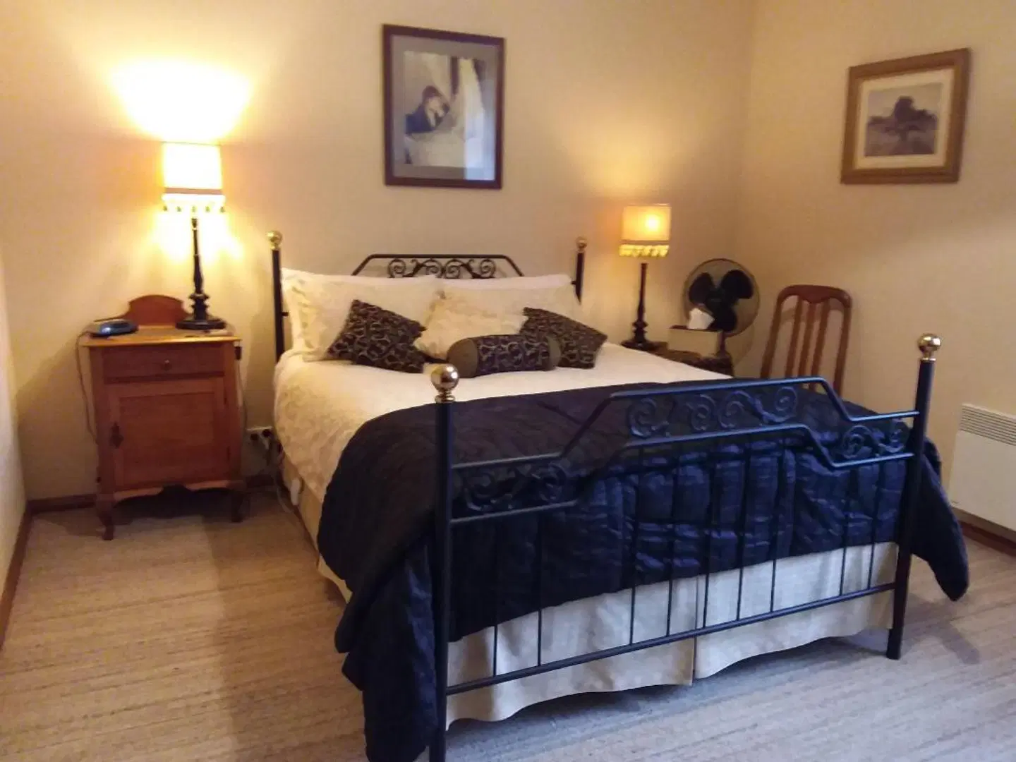 Cornwall Cottage ROOM_EXAMPLE