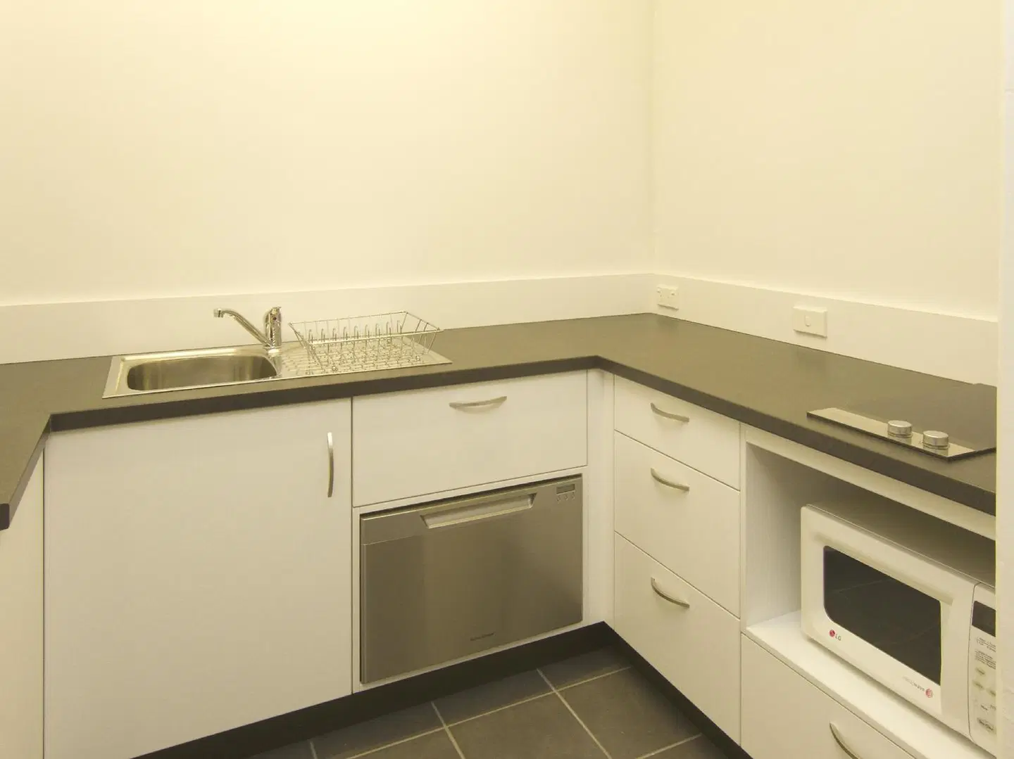 Glenmore Palms Motel ROOM_EXAMPLE