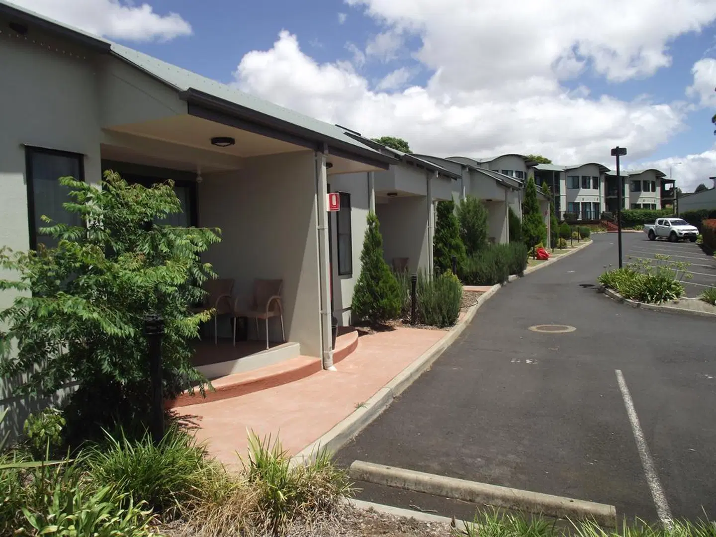 Eastgate Motel on the Range EXTERIOR