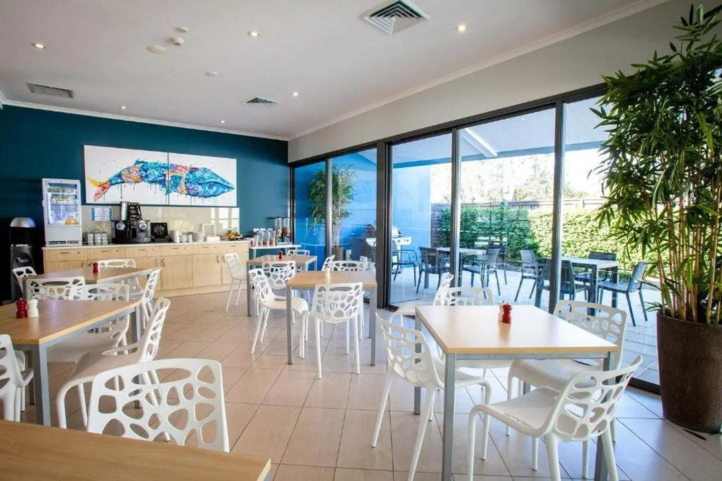 Manly Marina Cove Motel Restaurant