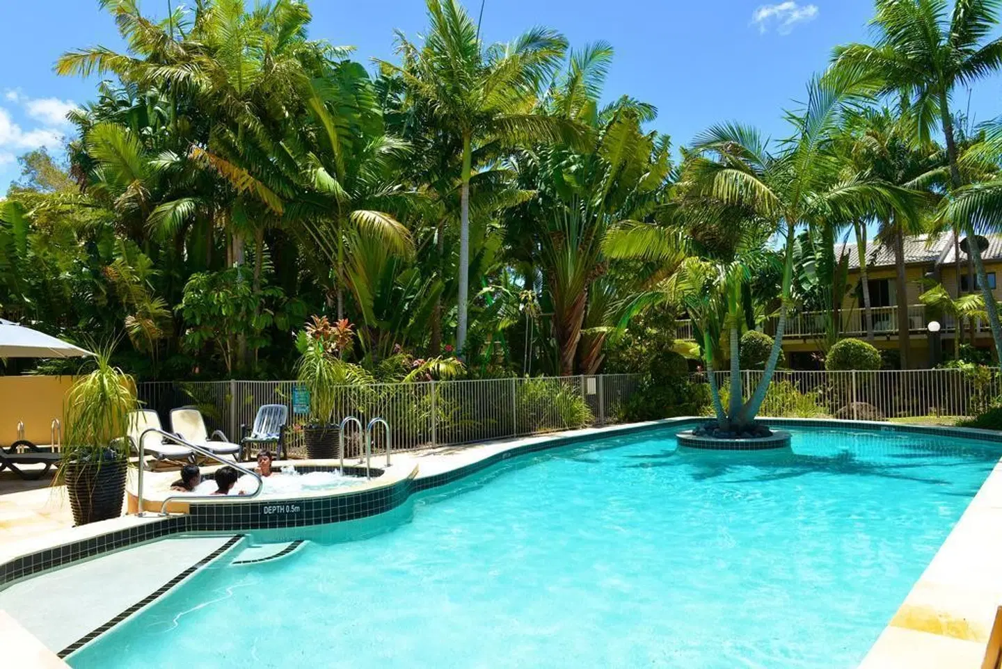 Noosavillage River Resort OUTDOOR_POOL