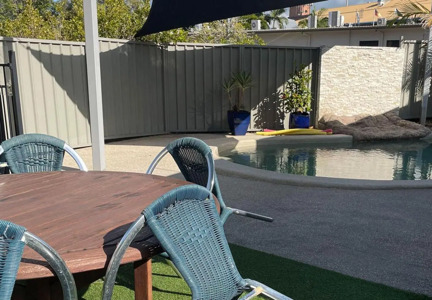 Nambour Heights Motel PEOPLE