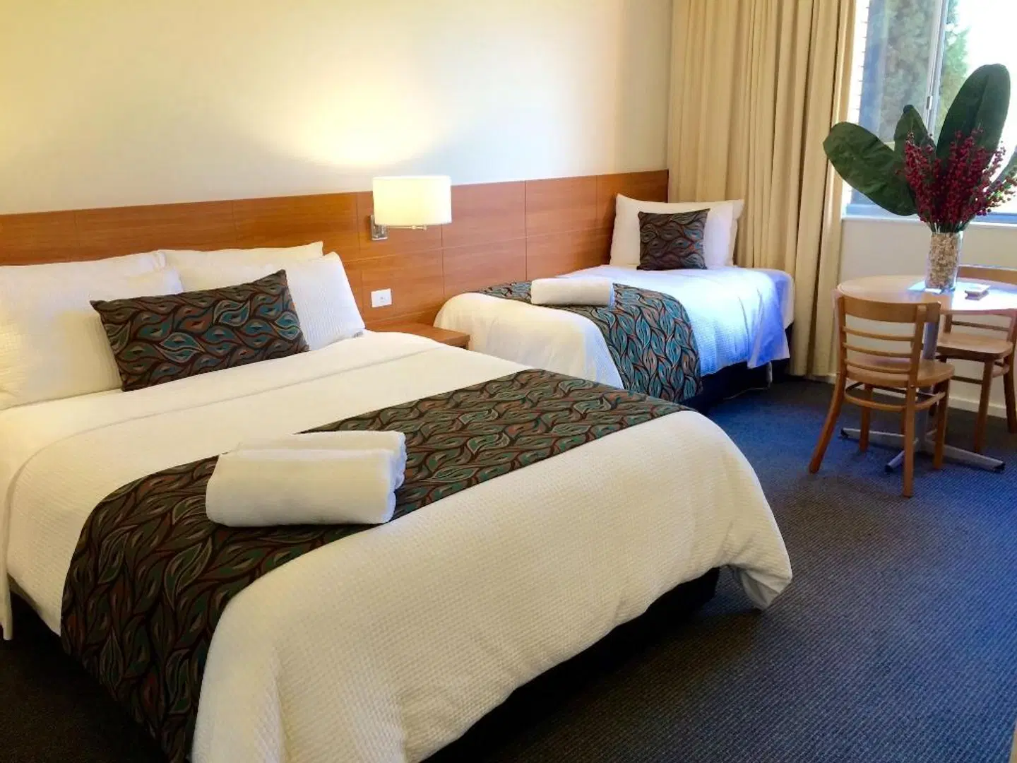 Parkview Motor Inn ROOM_EXAMPLE