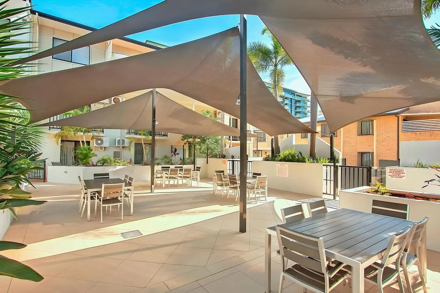 Parkview Apartments Terrasse