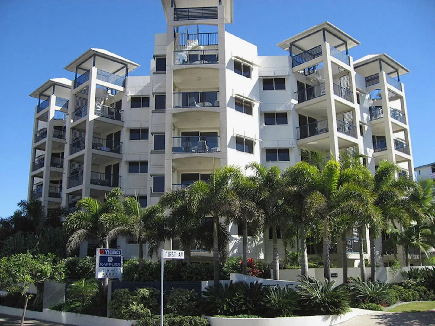 Raffles Mooloolaba EXTERIOR