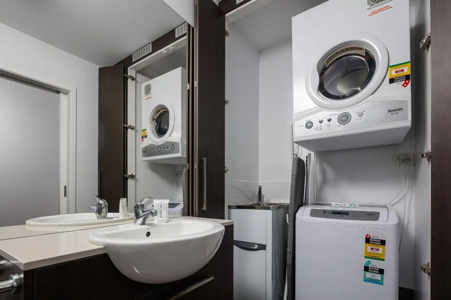 Kensington at Central by Property Vine Badezimmer