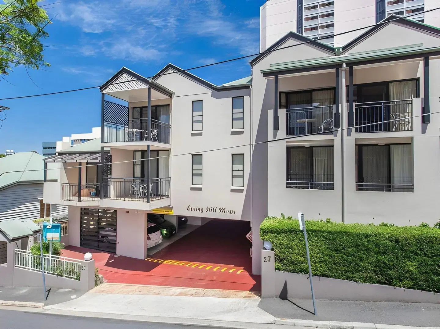 Spring Hill Mews EXTERIOR