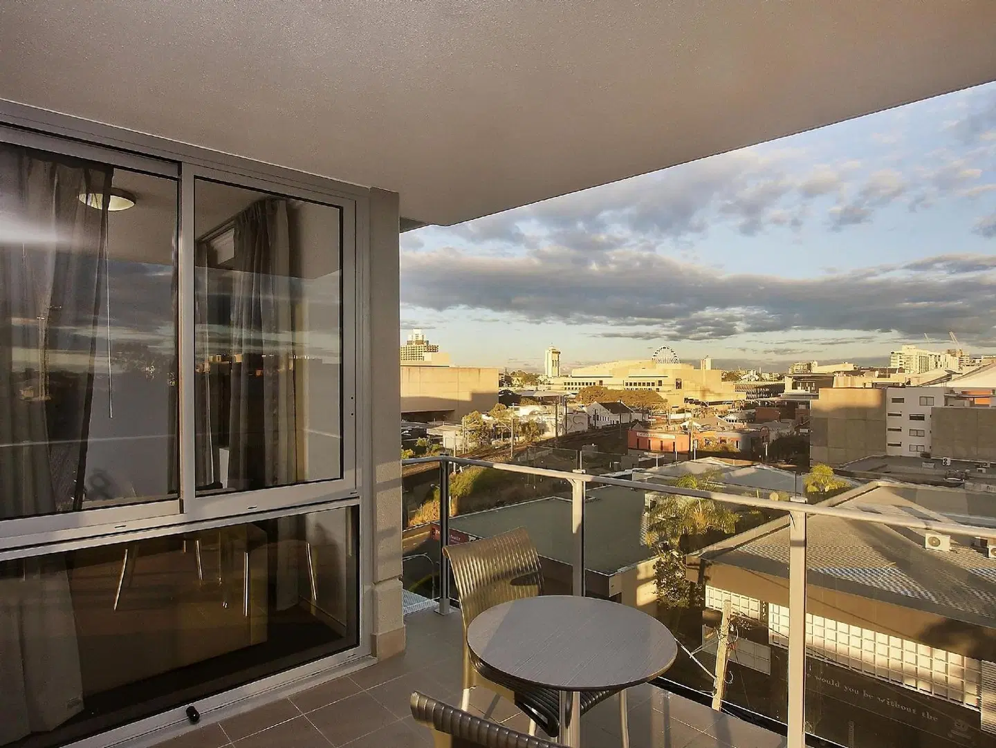 The Capitol Apartments Terrasse