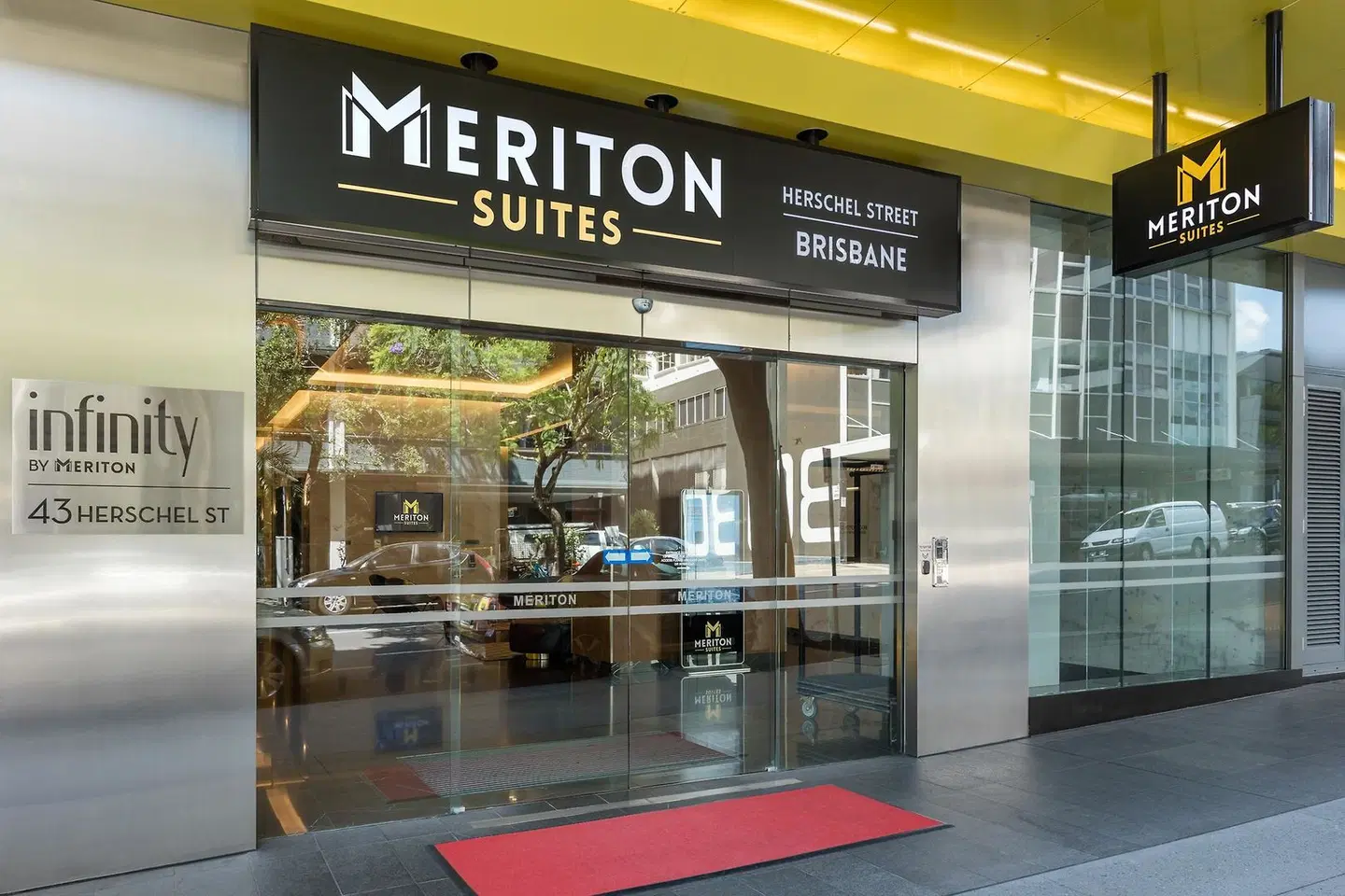 Meriton Serviced Apartments Herschel Street Bar