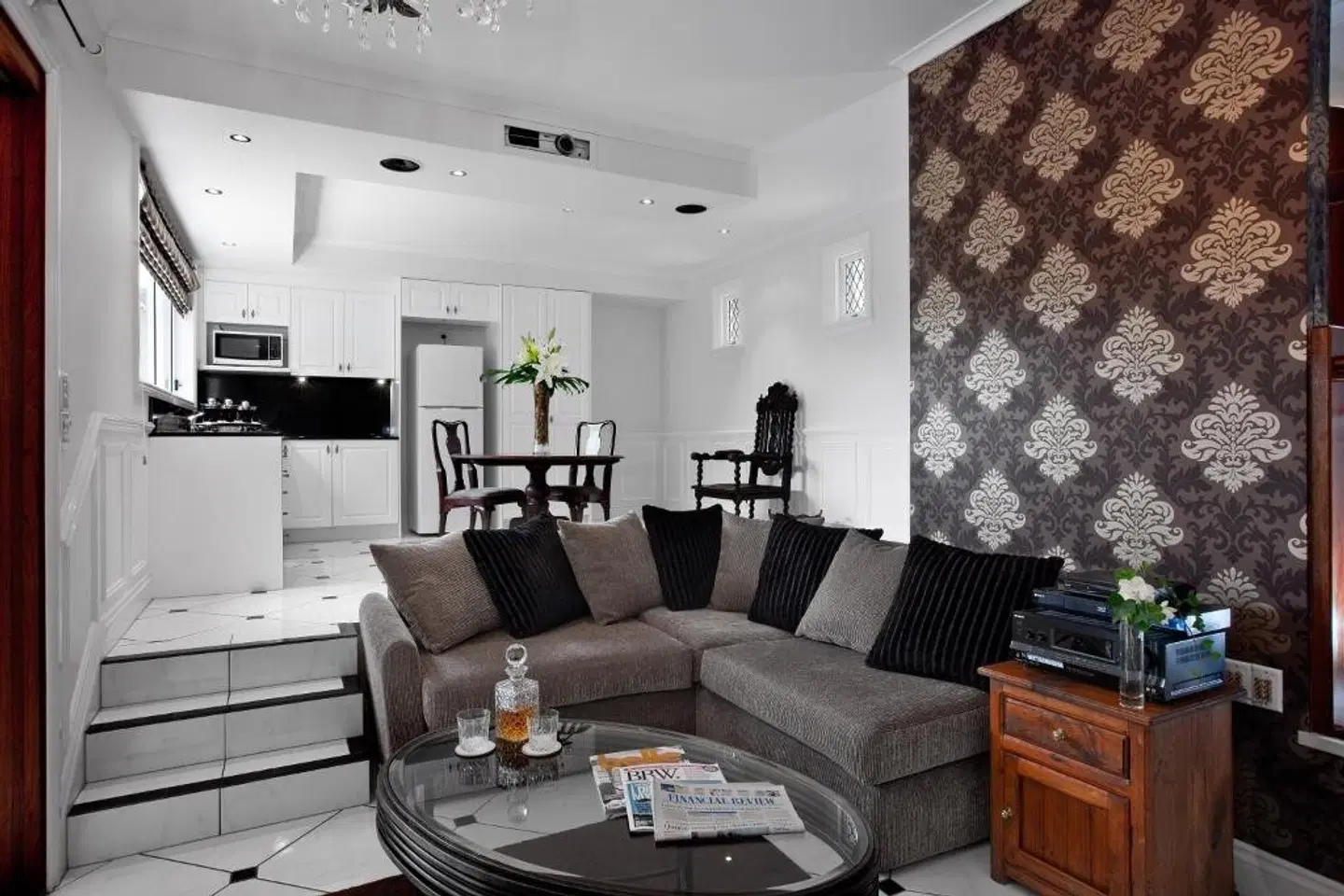 The Castle on Tamborine LOUNGE_LOBBY