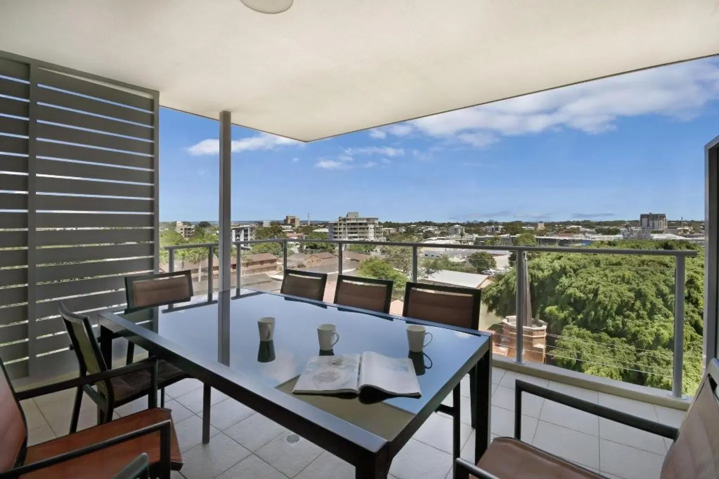 Redvue Luxury Apartments Terrasse