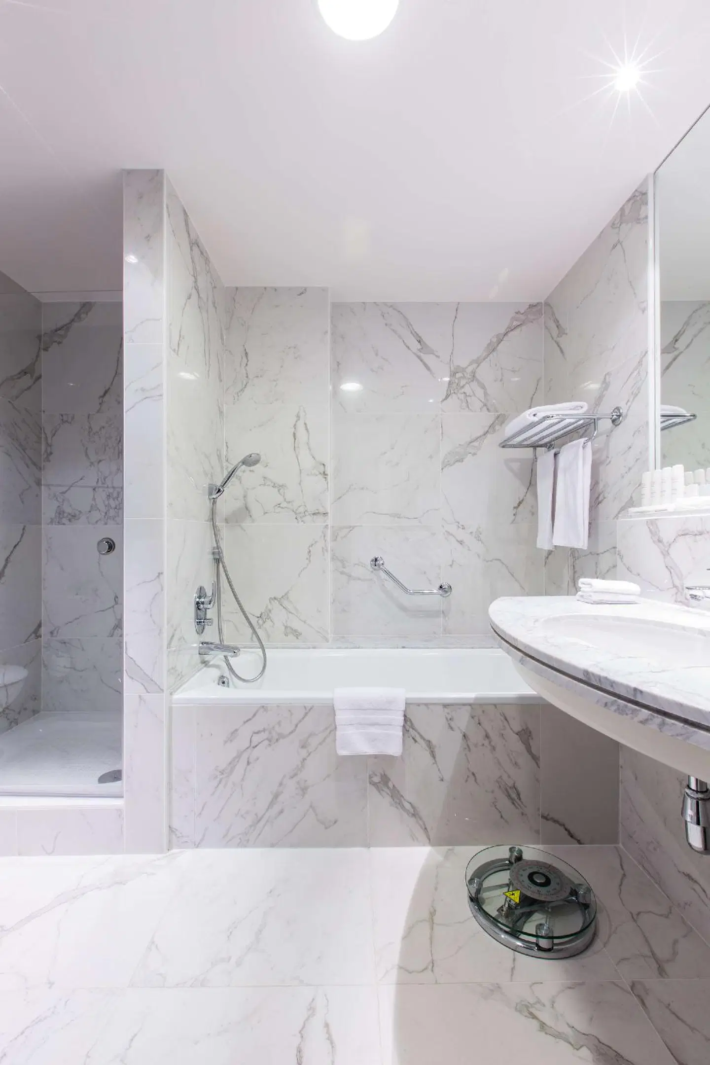 Radisson Blu Hotel, Antwerp City Centre Badezimmer