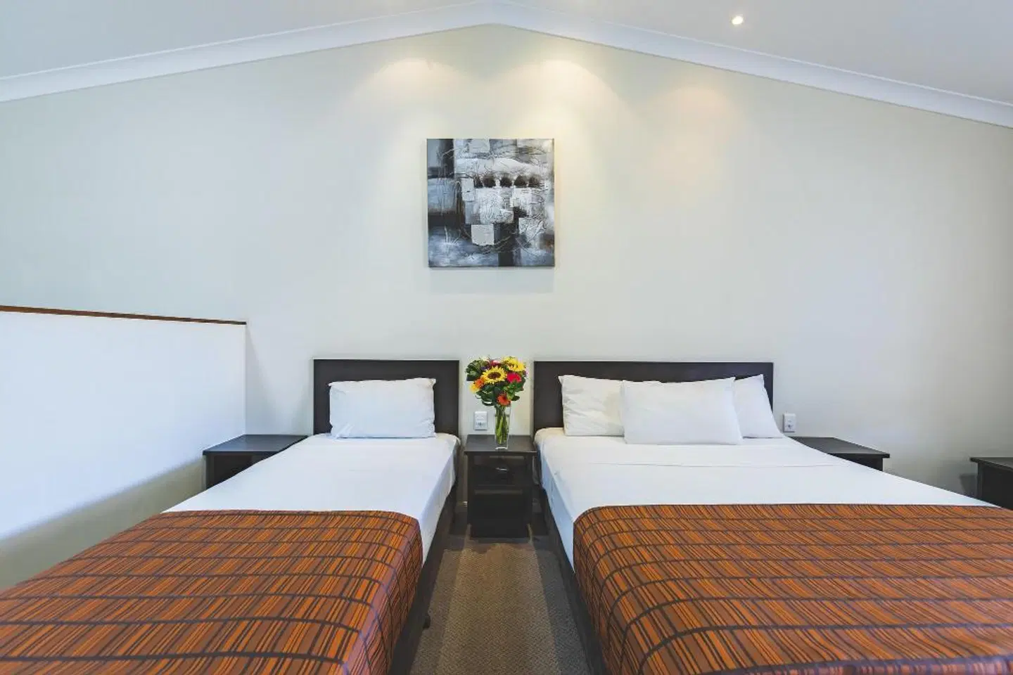 Roma Explorers Inn ROOM_EXAMPLE