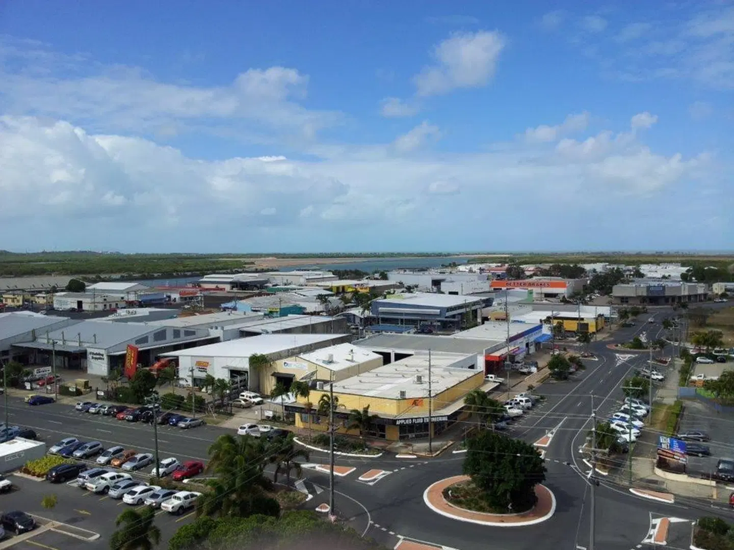 Quest Mackay on Gordon LANDSCAPE
