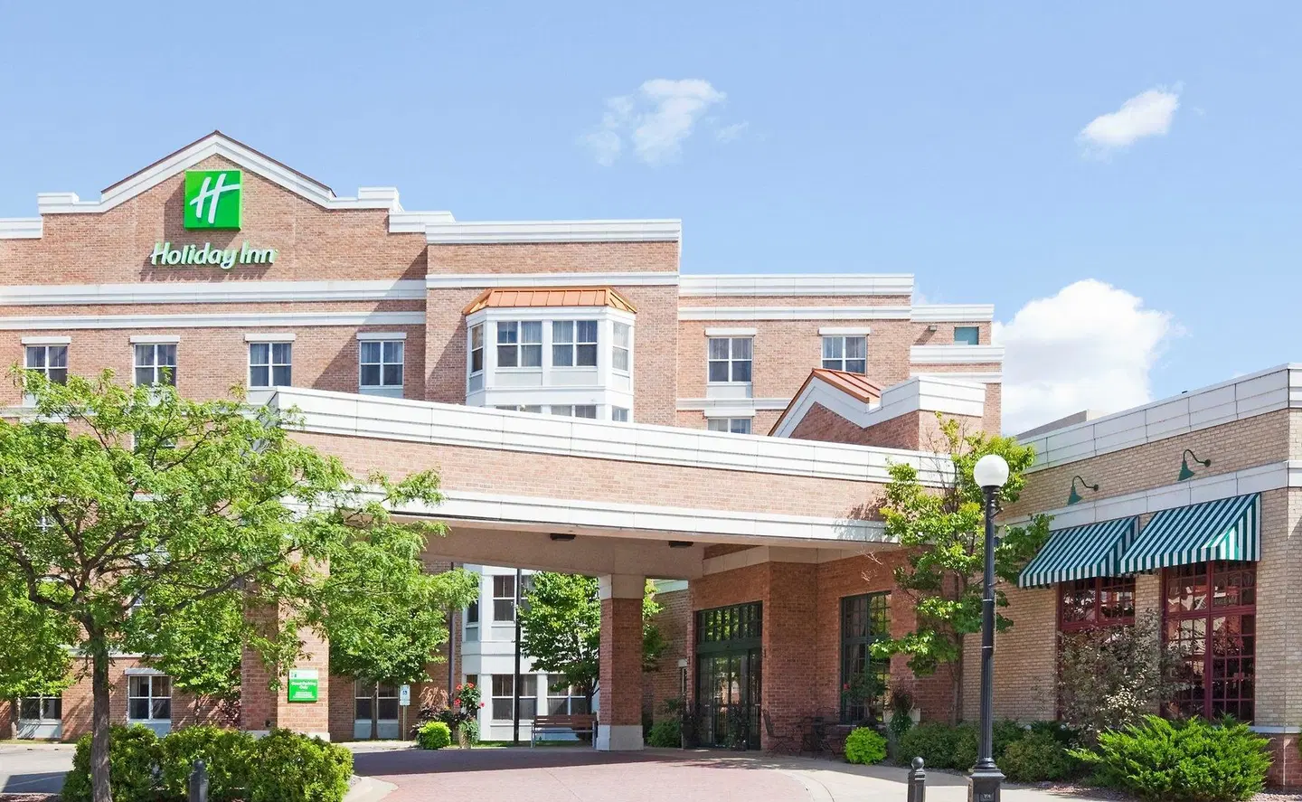 Holiday Inn & Suites La Crosse - Downtown EXTERIOR