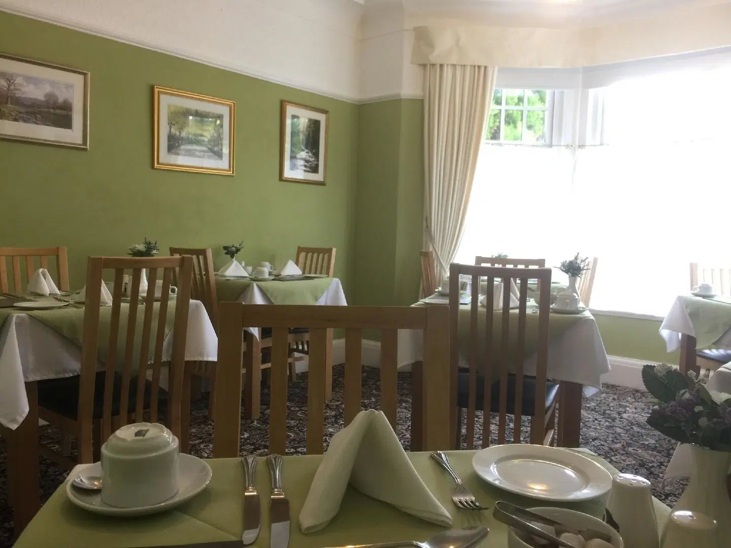 The Hilary 4 Star Guesthouse Restaurant