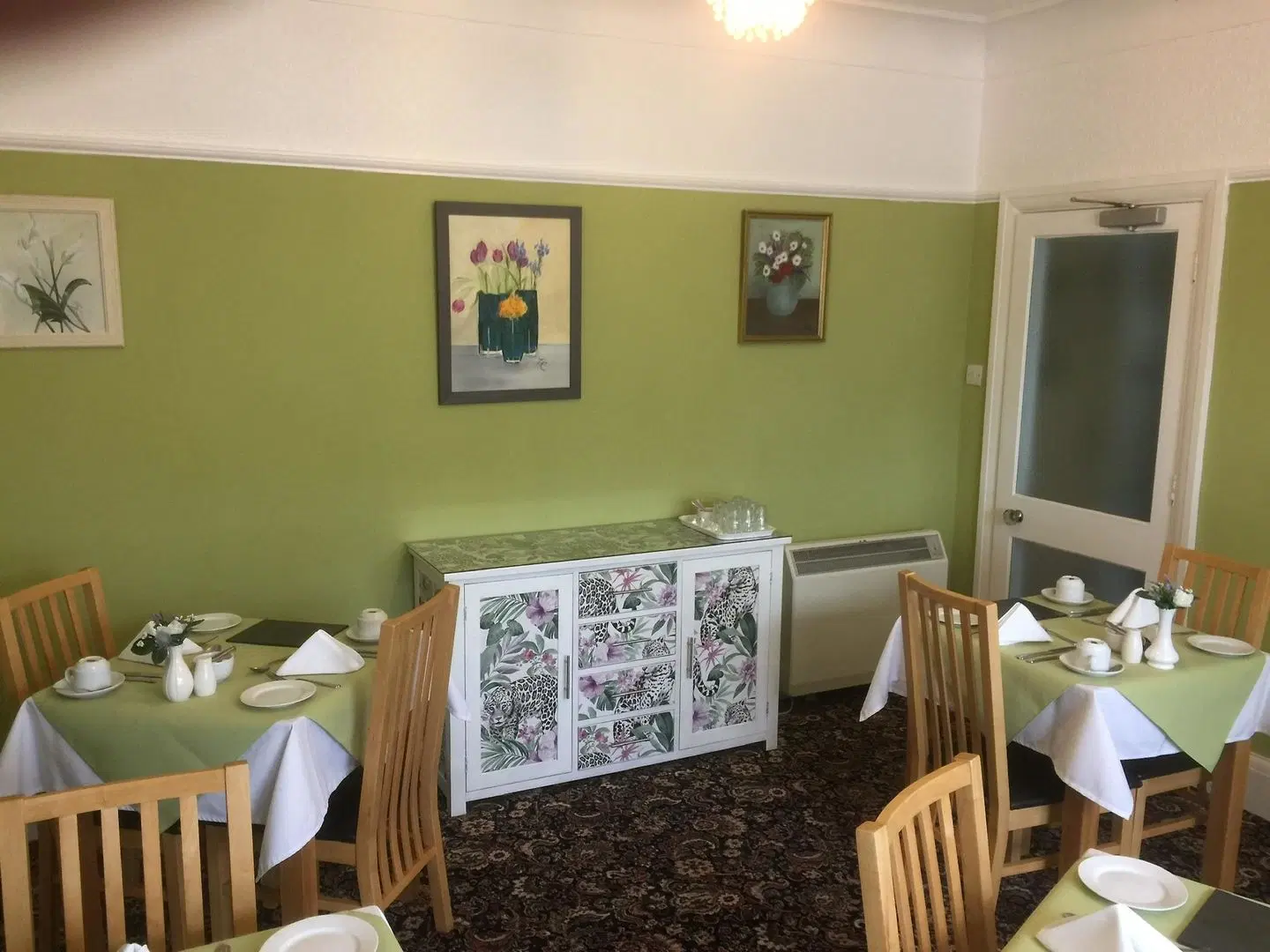 The Hilary 4 Star Guesthouse ROOM_EXAMPLE