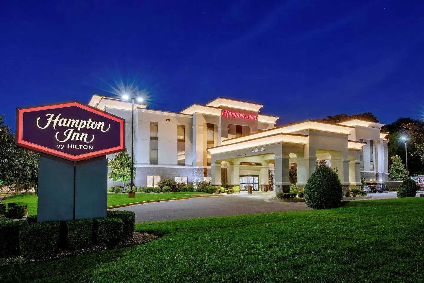 Hampton Inn Van Buren EXTERIOR