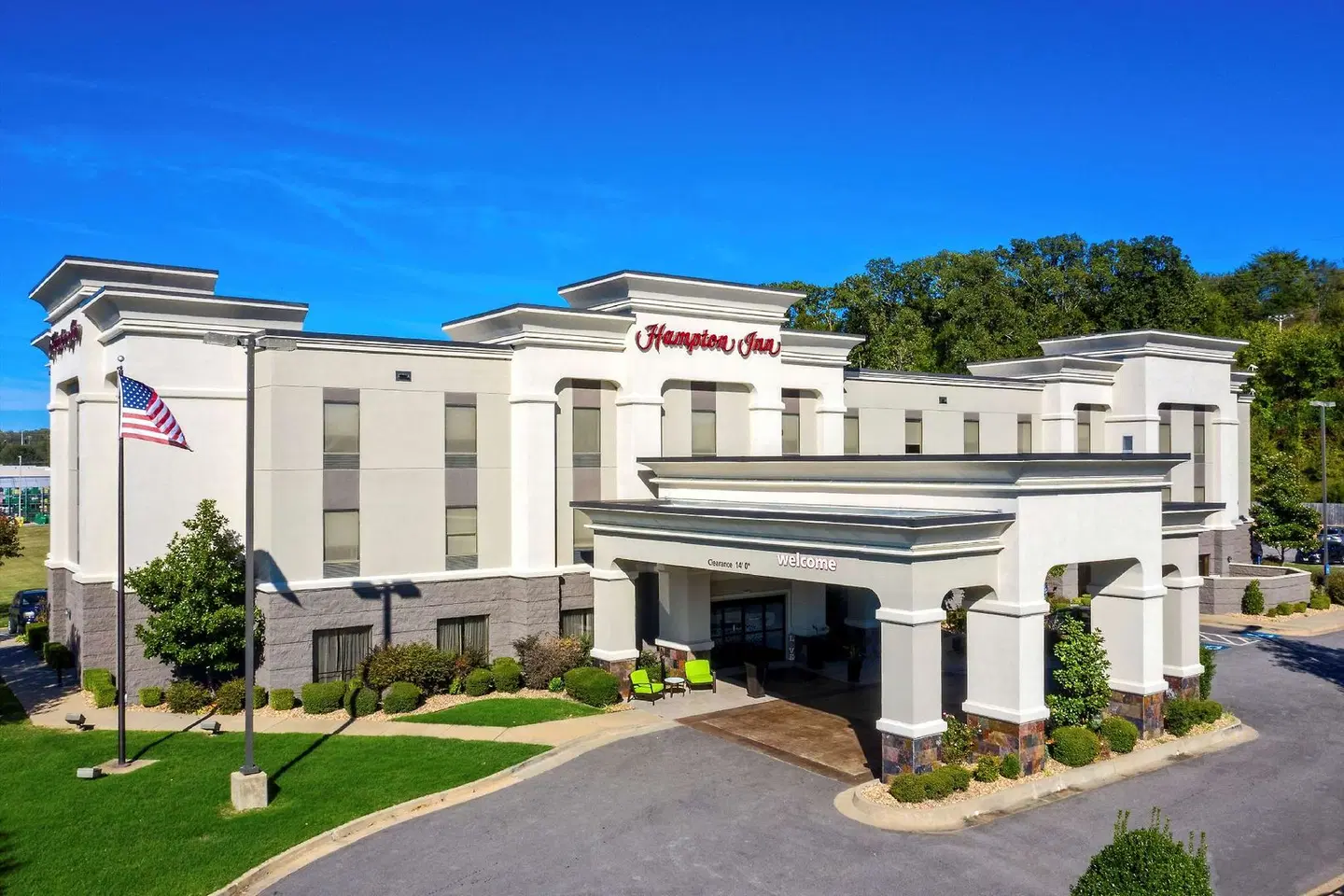 Hampton Inn Van Buren EXTERIOR