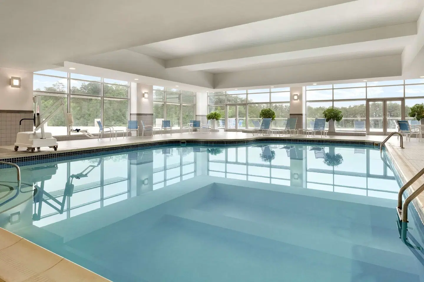 Hilton Baltimore BWI Airport Hallenbad