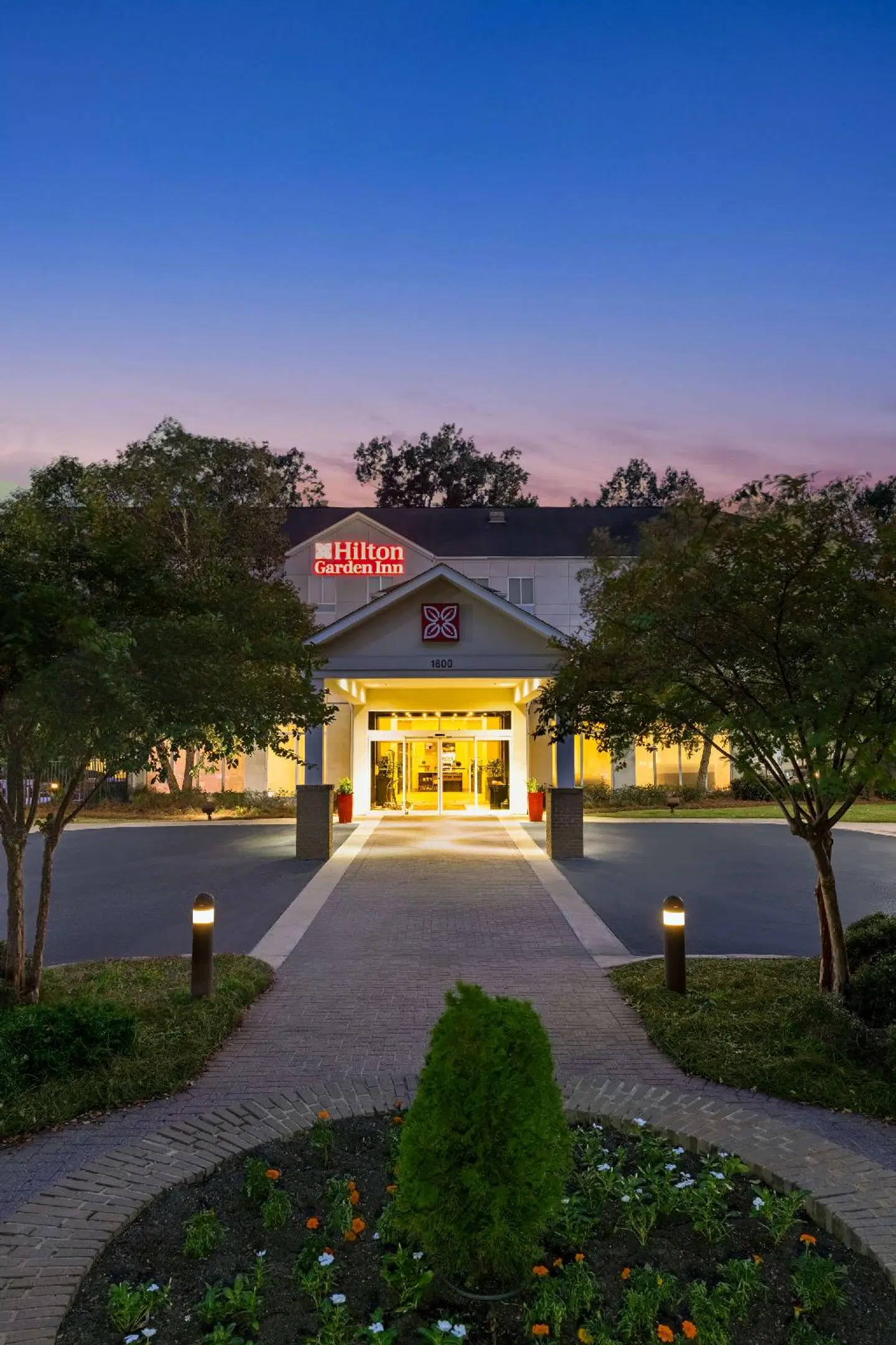 Hilton Garden Inn Montgomery East EXTERIOR