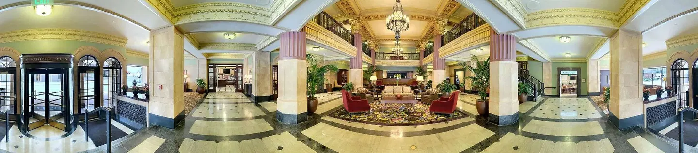 Hilton President Kansas City LOUNGE_LOBBY