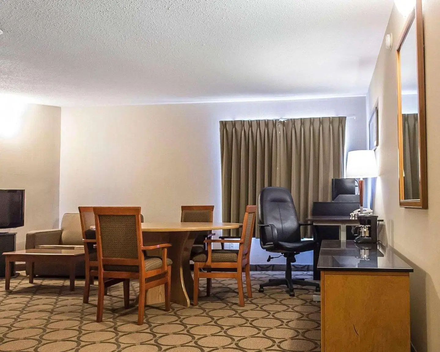 Comfort Inn Highway 401 ROOM_EXAMPLE