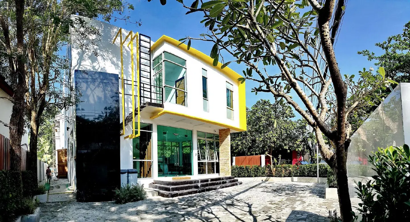 MAR24 Koh Tao Hotel EXTERIOR