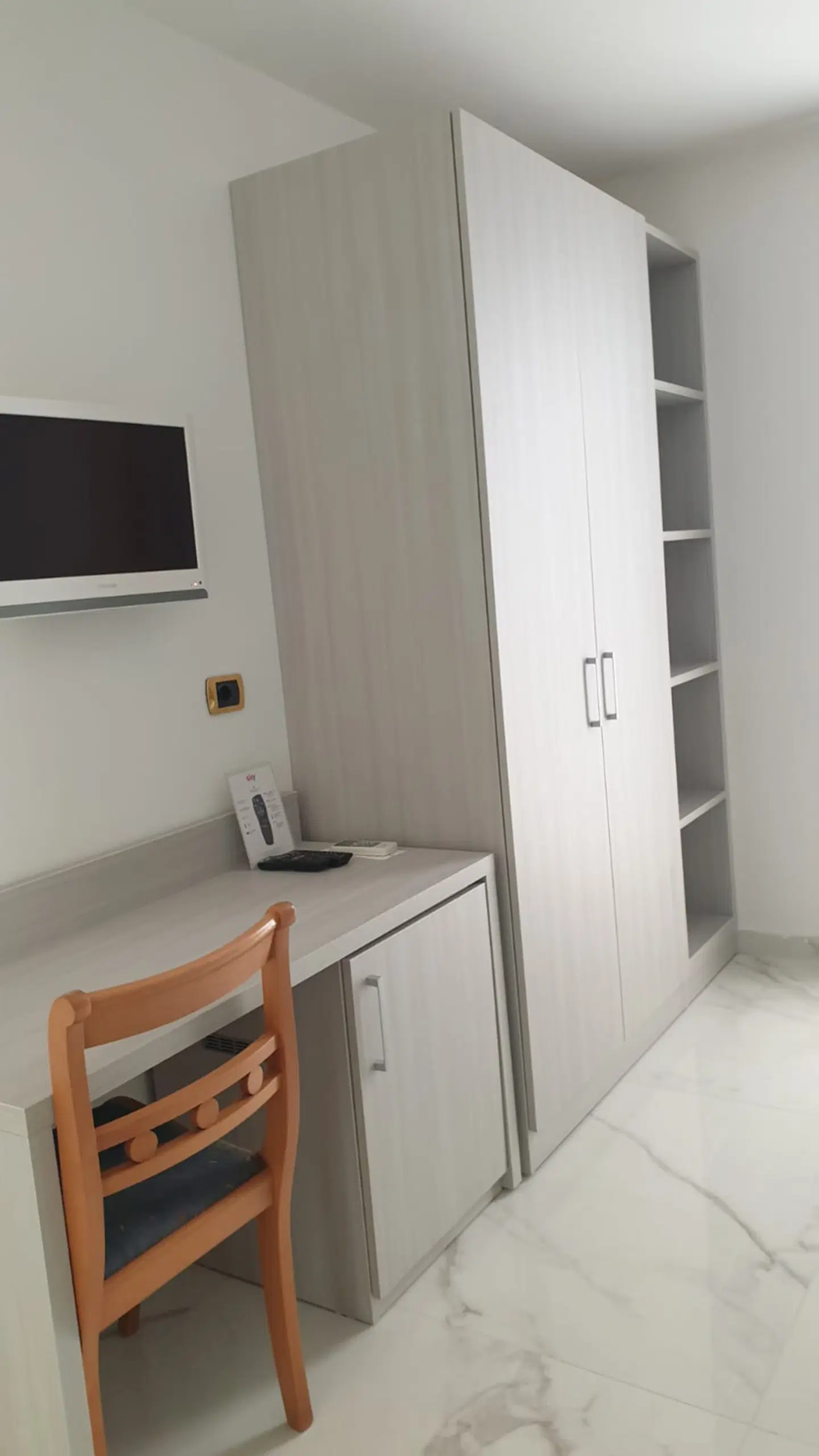 Columbus ROOM_EXAMPLE