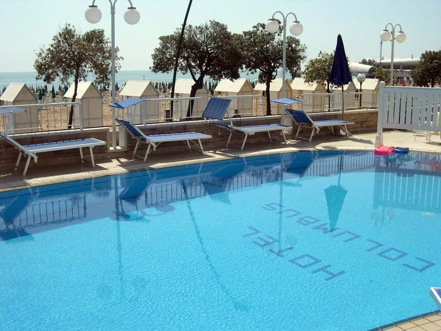 Columbus OUTDOOR_POOL