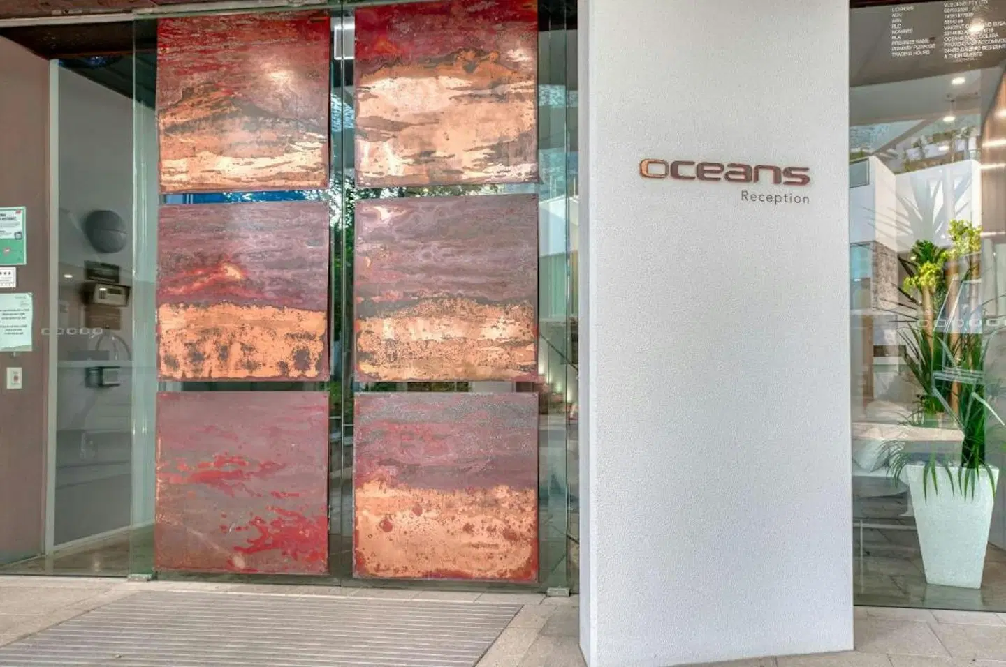 Oceans Mooloolaba Beach Badezimmer