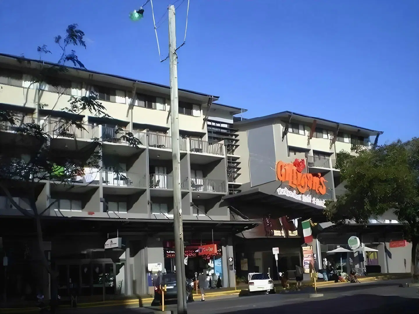 Gilligan's Backpackers Hotel & Resort EXTERIOR