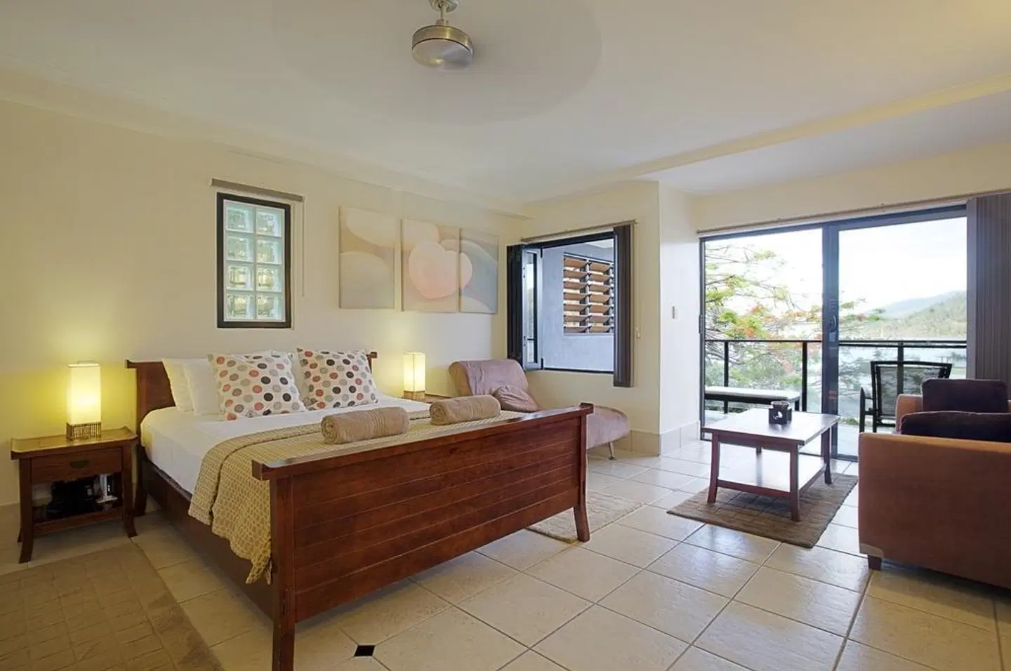 at Waterfront Whitsunday Retreat ROOM_EXAMPLE