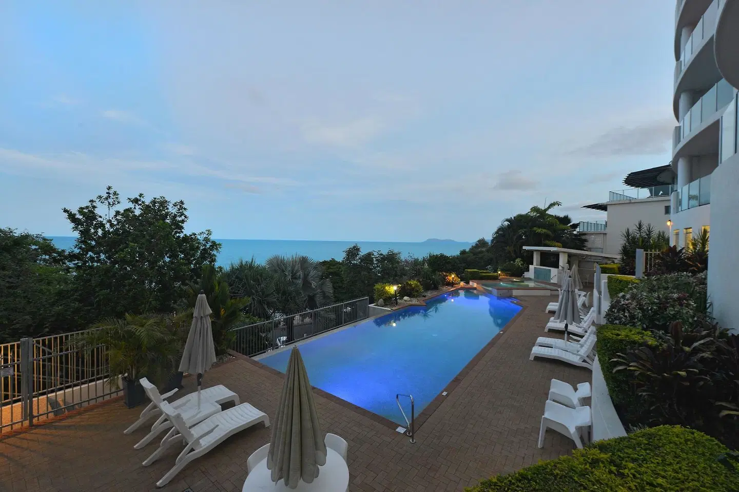 Bellevue At Trinity Beach OUTDOOR_POOL