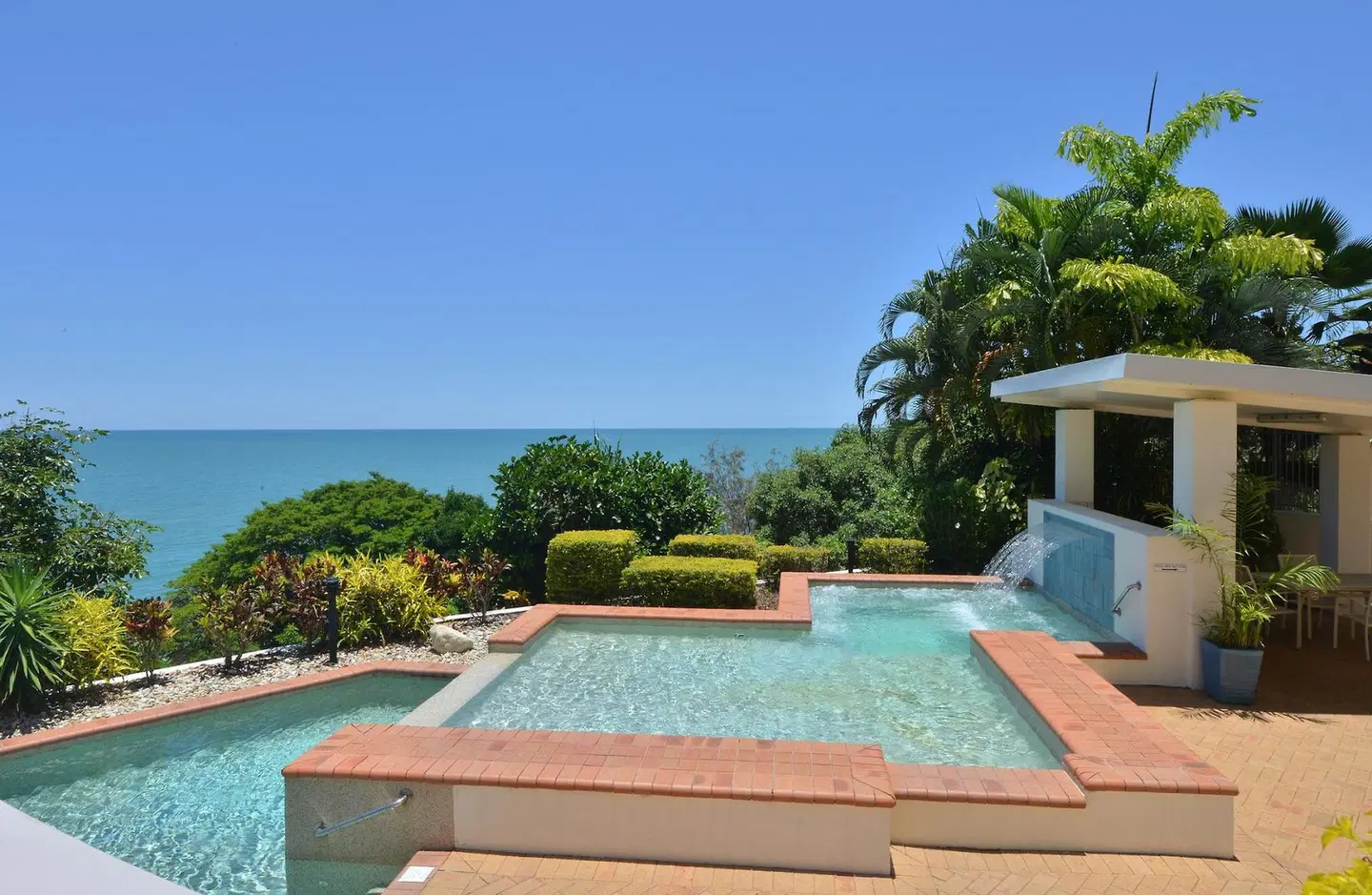 Bellevue At Trinity Beach OUTDOOR_POOL