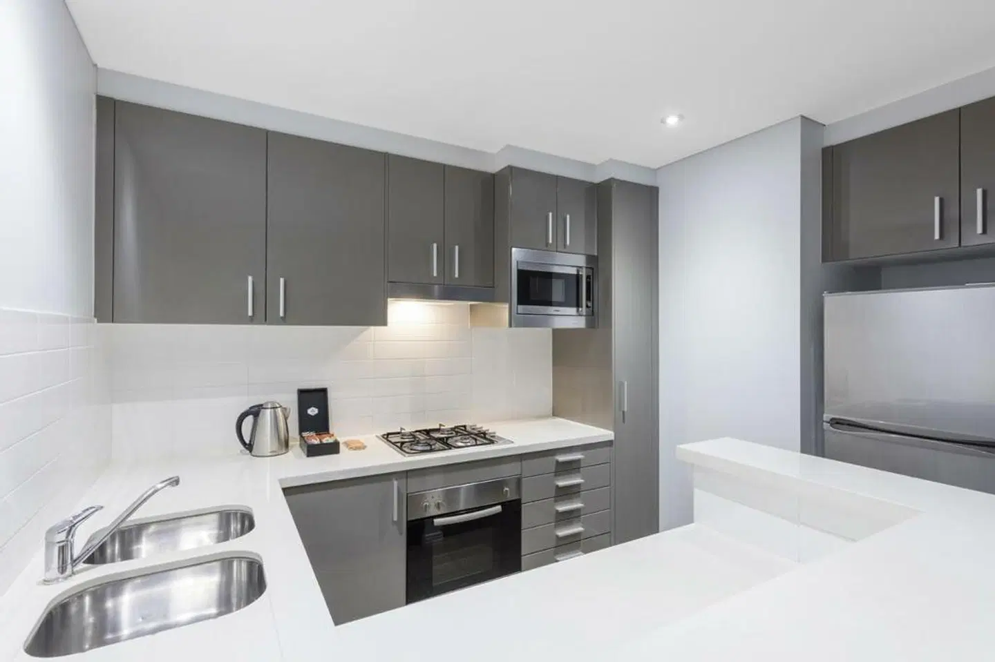 Meriton Serviced Apartments Broadbeach ROOM_EXAMPLE