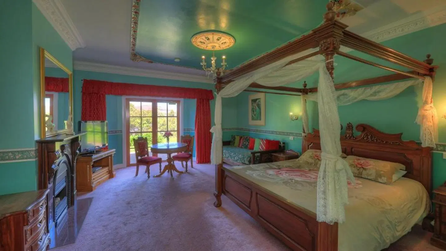 Hatchers Richmond Manor ROOM_EXAMPLE