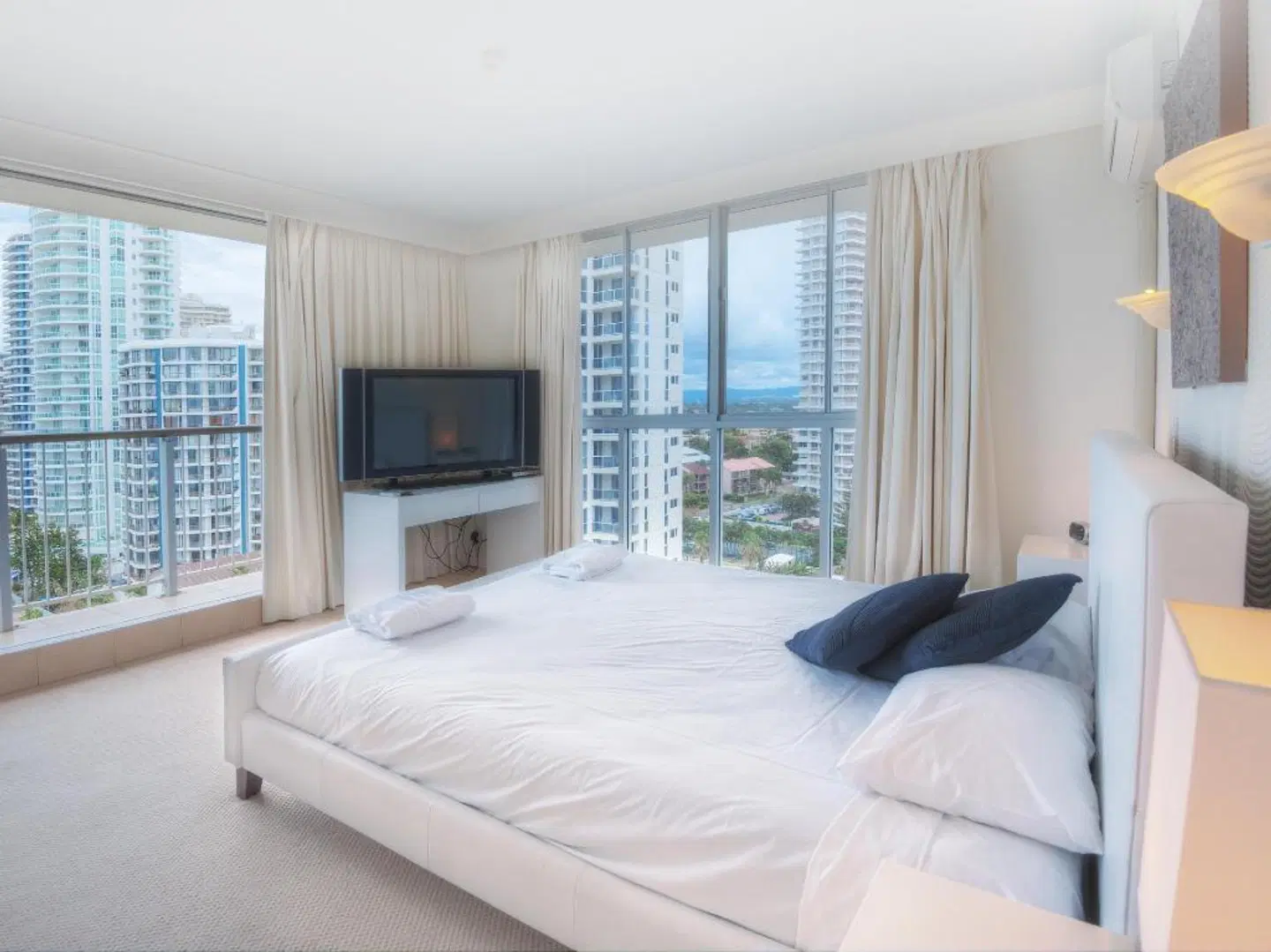 Golden Sands ROOM_EXAMPLE