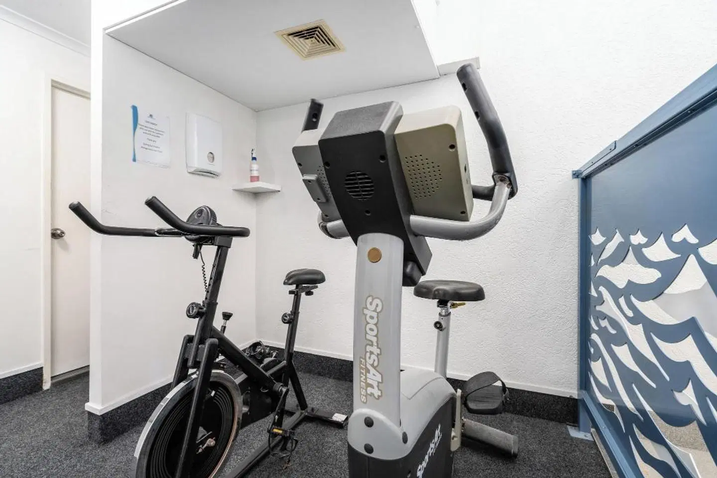 Rolling Surf Resort SPORTS_AND_LEISURE