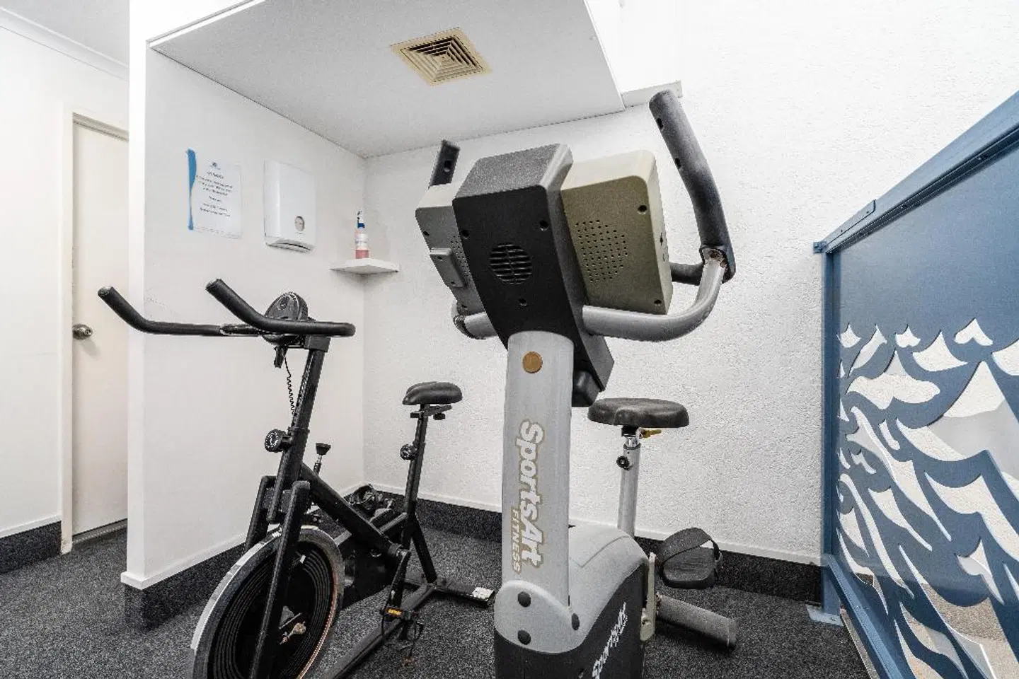 Rolling Surf Resort SPORTS_AND_LEISURE