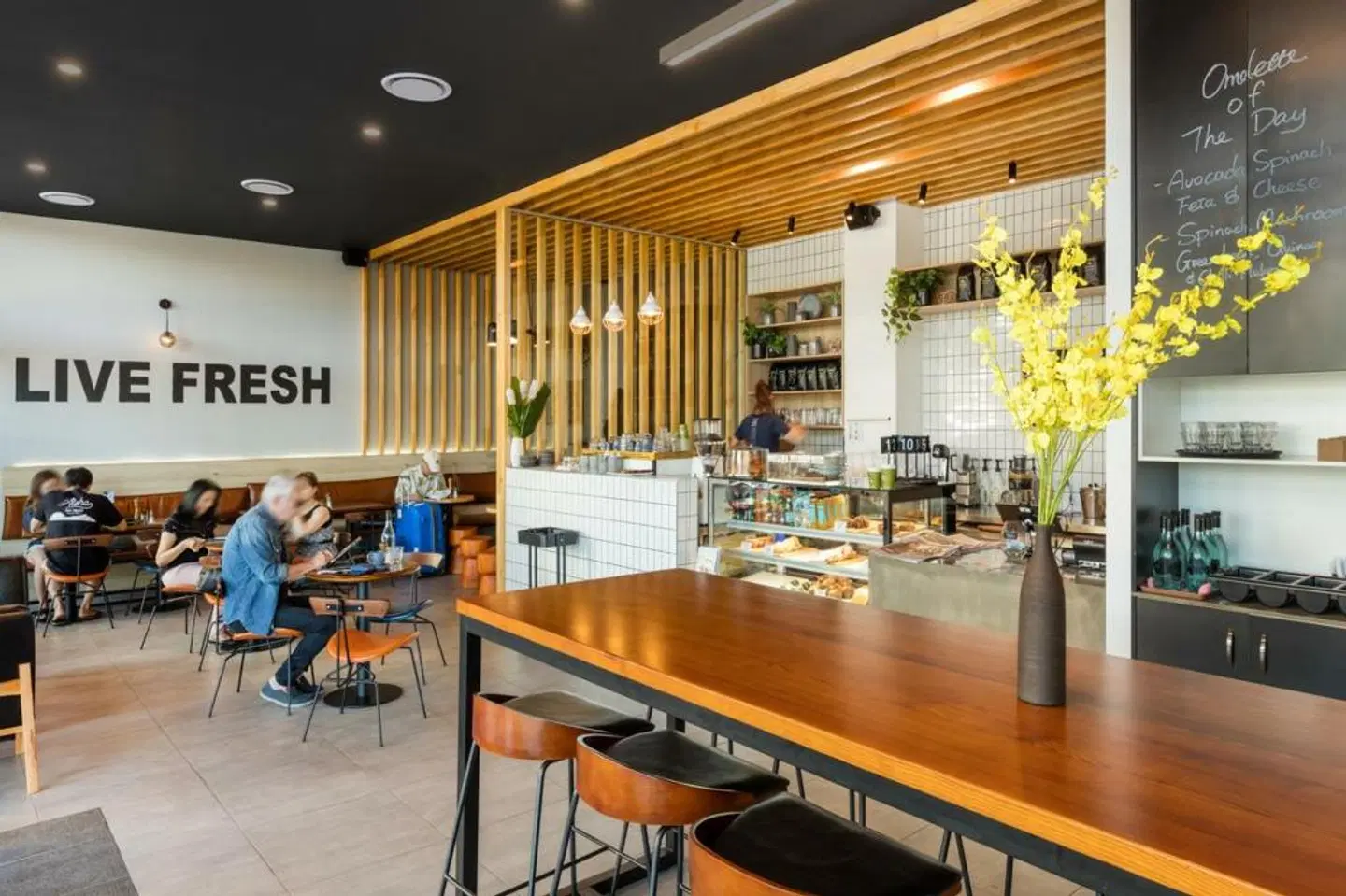 Meriton Serviced Apartments Broadbeach Bar