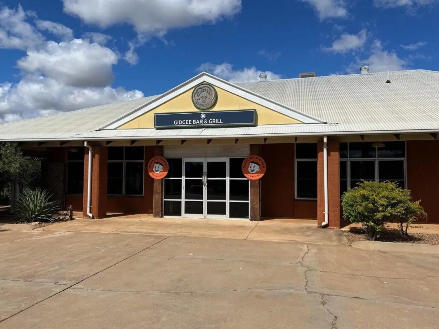 Gidgee Inn Motel EXTERIOR