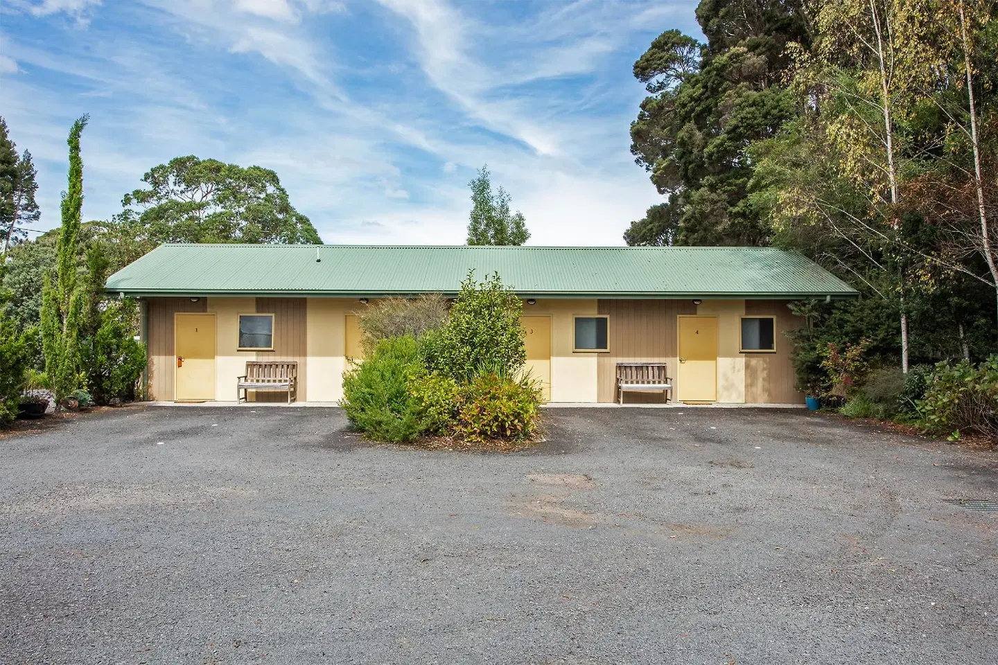 Motel Strahan EXTERIOR