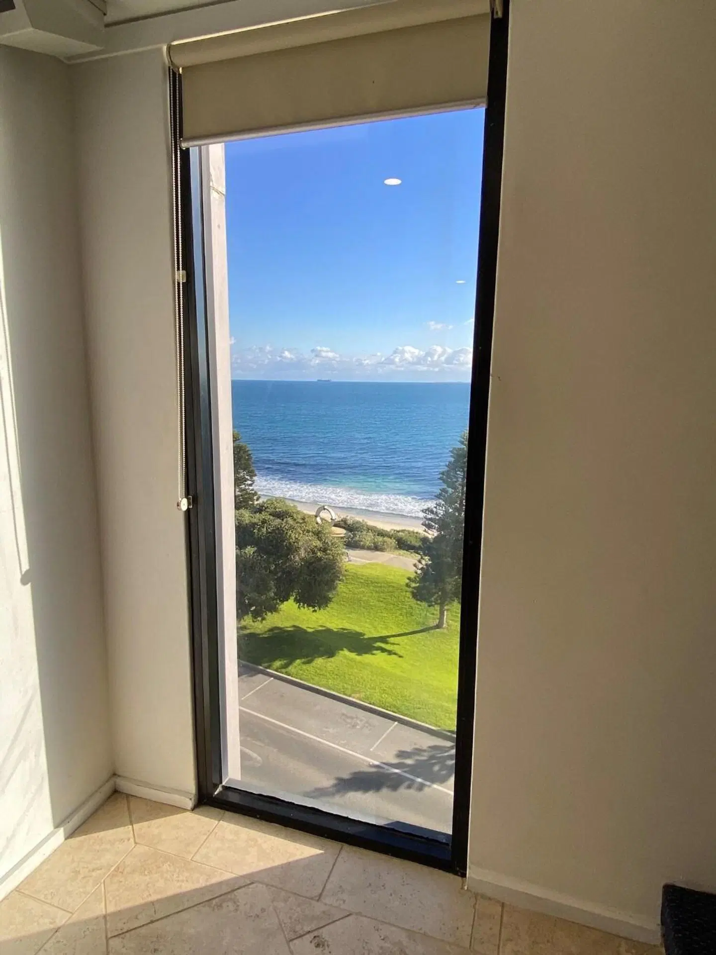 Ocean Beach ROOM_EXAMPLE