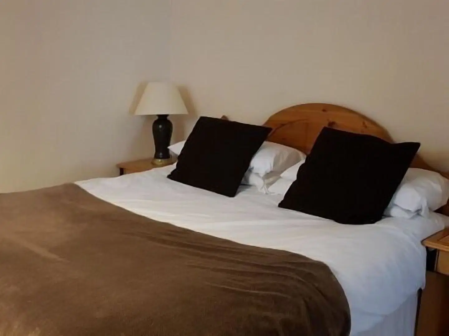 The Bull Hotel ROOM_EXAMPLE