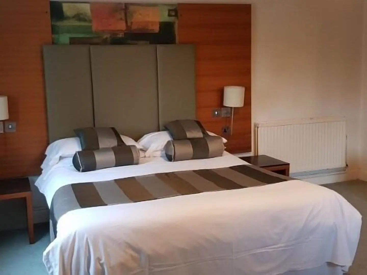 The Bull Hotel ROOM_EXAMPLE