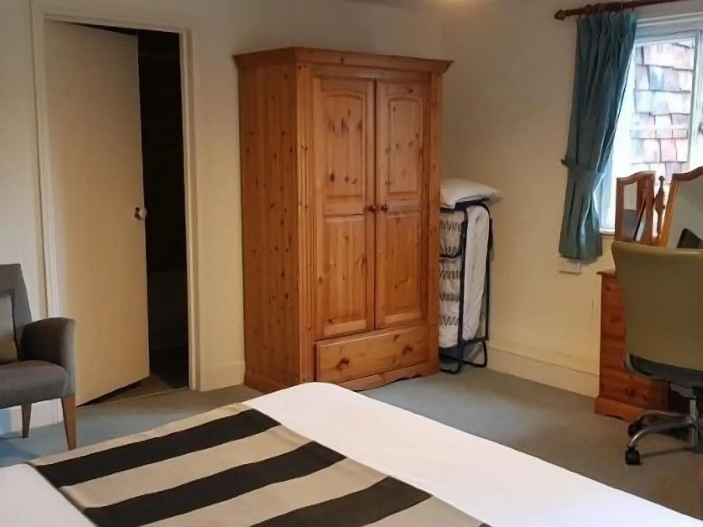 The Bull Hotel ROOM_EXAMPLE